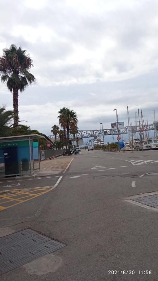 Encantador Barco En Barcelona Sant Adria de Besos Exterior foto